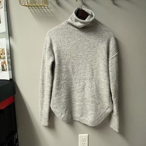 Cozy Grey Turtleneck, Edge Details